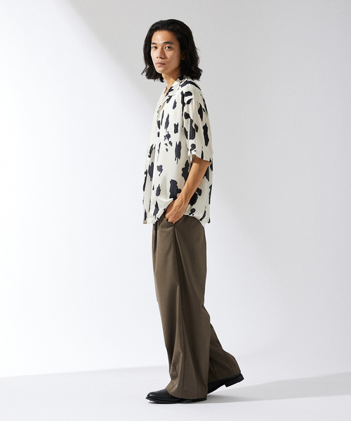 JOURNAL STANDARD(ジャーナルスタンダード)の「ポリエステルシアーサテン モダニズム オープンカラーシャツ(シャツ/ブラウス・メンズ・ホワイト系その他/ブラック/アイボリー/ダークブルー・LARGE/MEDIUM)」の5枚目の写真