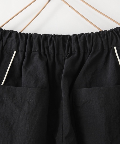 LOWRYS FARM（ローリーズファーム）の「ナイロンパイピングパンツ　 143042（その他パンツ・キッズ・ブルー/ブラウン/ブラック・150cm/140cm/130cm/120cm/110cm）」の8枚目の写真