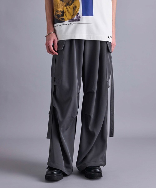 JUNRED(ジュンレッド)の「パラシュートワイドパンツ(カーゴパンツ・メンズ・ブラック/チャコールグレー・L/S/M)」の2枚目の写真