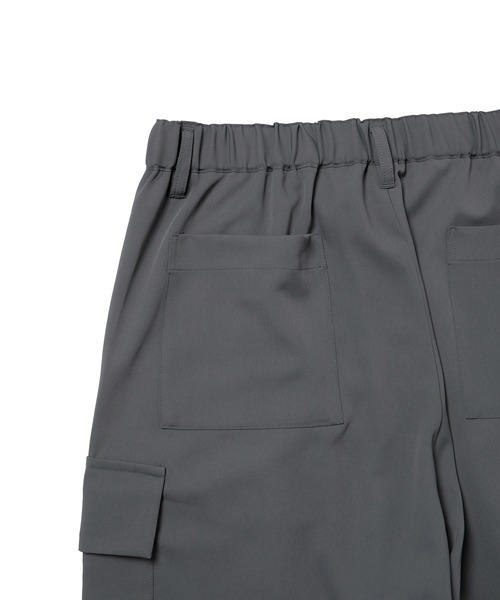 JUNRED(ジュンレッド)の「パラシュートワイドパンツ(カーゴパンツ・メンズ・ブラック/チャコールグレー・L/S/M)」の13枚目の写真