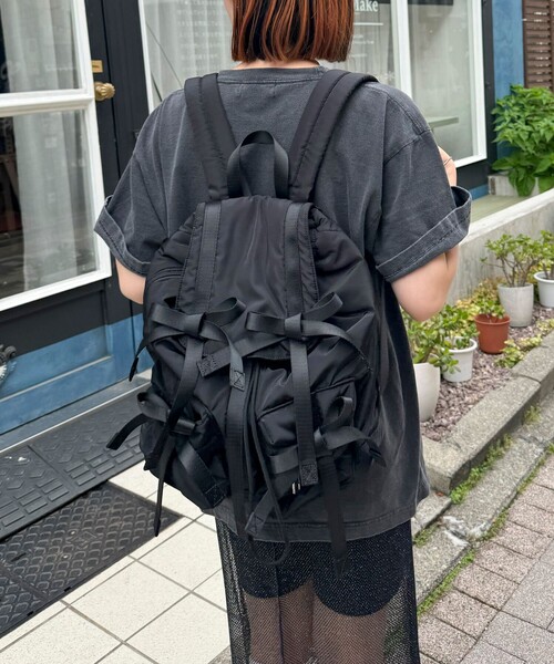 fredy emue(フレディエミュ)の「【CASSELINI/キャセリーニ】リボンバックパック(バックパック/リュック・レディース・ブラック・FREE)」の1枚目の写真