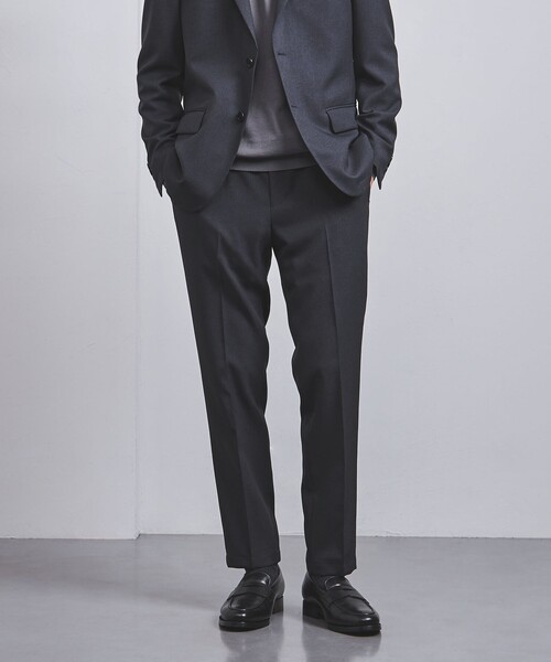 UNITED ARROWS（ユナイテッドアローズ）の「テック ツイル ノープリーツ パンツ UA COZY  -ウォッシャブル・防しわ性（着用しわ）-（スーツパンツ・メンズ・ネイビー・S/M/L/XL）」の2枚目の写真