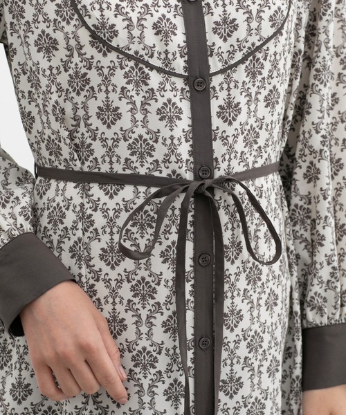 Honeys（ハニーズ）の「バンドカラーワンピース（シャツワンピース・レディース・ブラウン系/ホワイト×グレー/ボルドー・S/M/L/LL）」の13枚目の写真