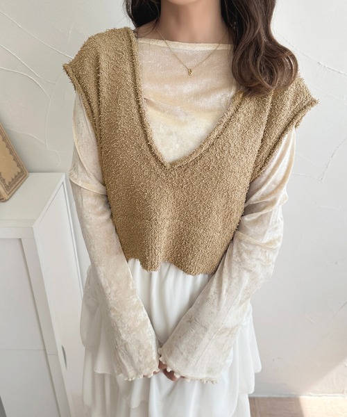apres jour(アプレジュール)の「【apres jour mimi】Vネックリボンヤーンショートベスト【ZOZOTOWN限定アイテム】(ベスト・レディース・ベージュ/ピンク/ブルー・X-LARGE/フリー)」の4枚目の写真
