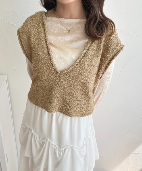 apres jour(アプレジュール)の「【apres jour mimi】Vネックリボンヤーンショートベスト【ZOZOTOWN限定アイテム】(ベスト・レディース・ベージュ/ピンク/ブルー・X-LARGE/フリー)」の5枚目の写真