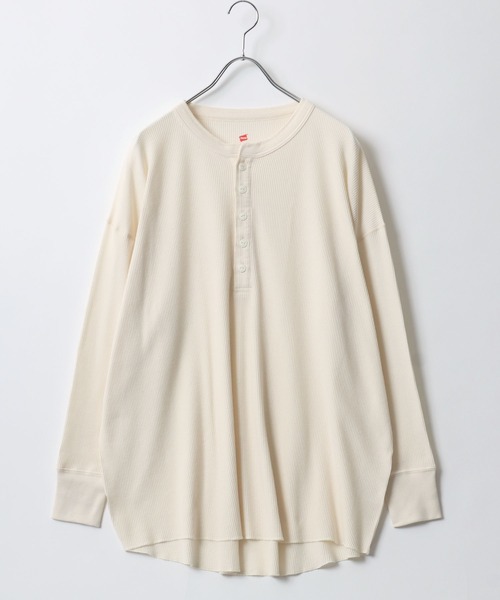 HANES(ヘインズ)の「Hanes(ヘインズ)ワッフルヘンリーネックロングスリーブTシャツ レディース/長袖ロンT/パックT(Tシャツ/カットソー・レディース・オフホワイト/ブラック/ネイビー/グレー・FREE)」の9枚目の写真
