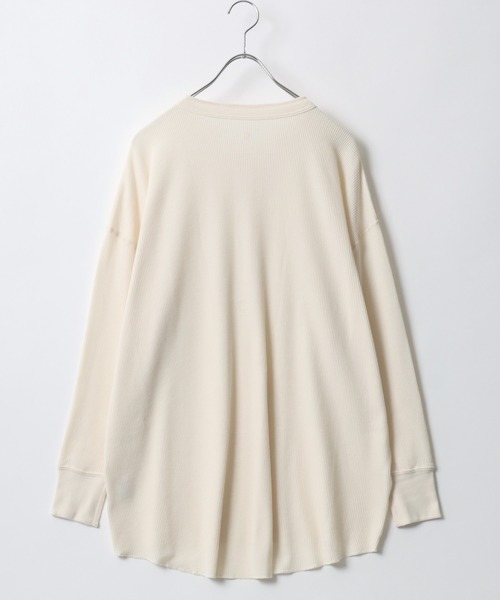 HANES(ヘインズ)の「Hanes(ヘインズ)ワッフルヘンリーネックロングスリーブTシャツ レディース/長袖ロンT/パックT(Tシャツ/カットソー・レディース・オフホワイト/ブラック/ネイビー/グレー・FREE)」の10枚目の写真