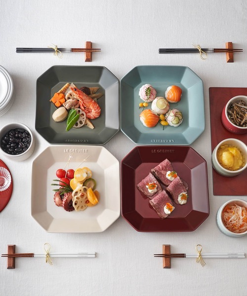 Le Creuset（ルクルーゼ）の「オクタゴン・スクエア・プレート 22cm