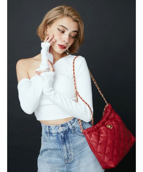 EVRIS(エヴリス)の「2WAYリブトップス(Tシャツ/カットソー・レディース・ブラック/ホワイト/ブルー・FREE)」の4枚目の写真