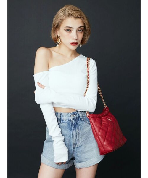 EVRIS(エヴリス)の「2WAYリブトップス(Tシャツ/カットソー・レディース・ブラック/ホワイト/ブルー・FREE)」の5枚目の写真