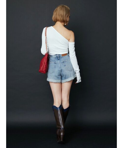 EVRIS(エヴリス)の「2WAYリブトップス(Tシャツ/カットソー・レディース・ブラック/ホワイト/ブルー・FREE)」の7枚目の写真