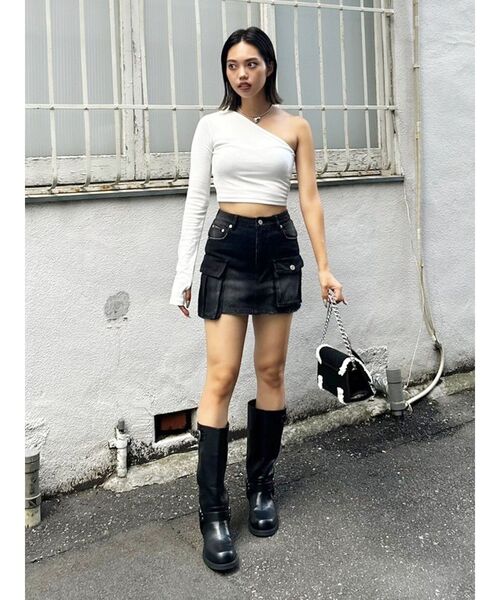 EVRIS(エヴリス)の「2WAYリブトップス(Tシャツ/カットソー・レディース・ブラック/ホワイト/ブルー・FREE)」の13枚目の写真