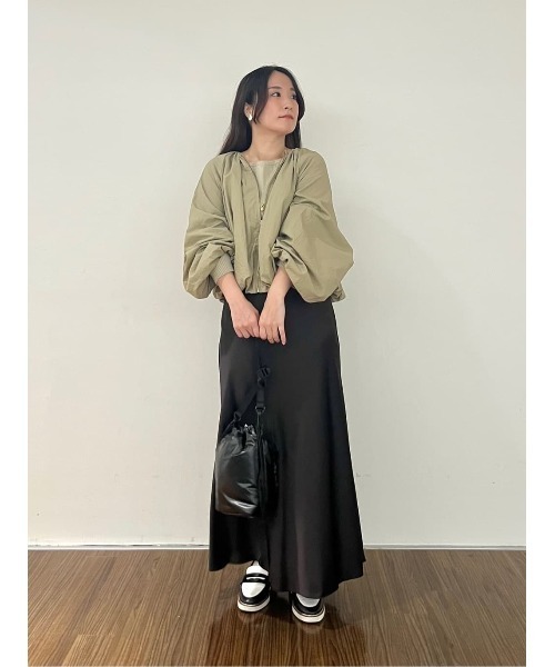 cloenc（クロエンス）の「◆【手洗い可】サテンマーメイドスカート（スカート・レディース・ダークグレー/ベージュ/ライトブルー・01/02/03）」の5枚目の写真