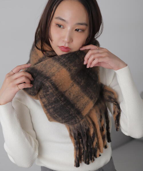 FREE'S MART(フリーズマート)の「◆チェックストール(ストール/ショール・レディース・ベージュ/グレー・フリ-)」の7枚目の写真