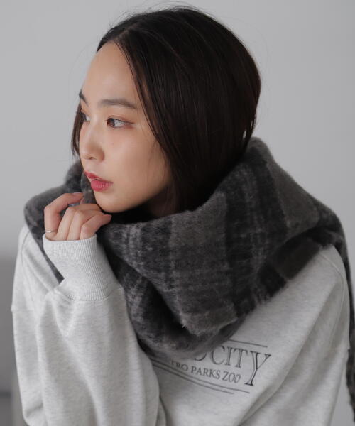 FREE'S MART(フリーズマート)の「◆チェックストール(ストール/ショール・レディース・ベージュ/グレー・フリ-)」の2枚目の写真
