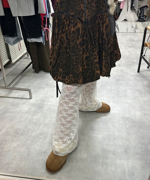 Alley Tokyo(アリートーキョー)の「レースパンツ(その他パンツ・レディース・ブラック/オフホワイト・FREE)」の5枚目の写真
