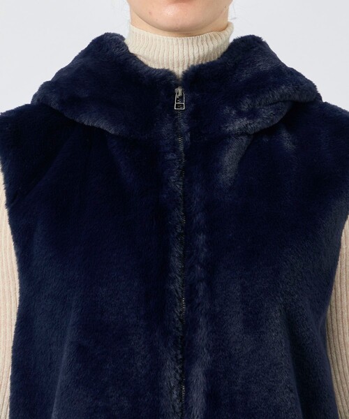 VACHEMENT/ヴァシュモン】ECOファー(フード)/ファーベスト（ベスト