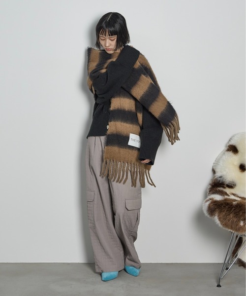 THE YOn(ザヨン)の「ボーダービッグマフラー(マフラー・レディース・グリーン/ピンク/ブラウン・FREE)」の9枚目の写真