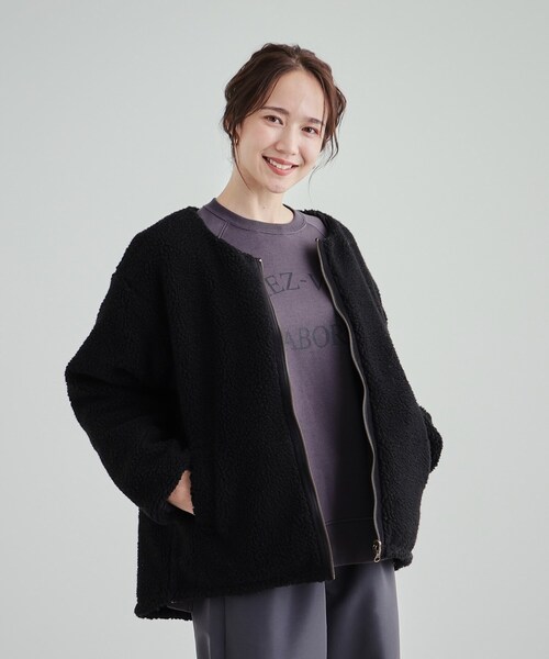 SHOO・LA・RUE(シューラルー)の「◆【S-LL/リバーシブル】首まわりすっきり ボア×キルト ノーカラーブルゾン(ブルゾン・レディース・オフホワイト/ブラック/グリーン系・04/03/02/01)」の11枚目の写真