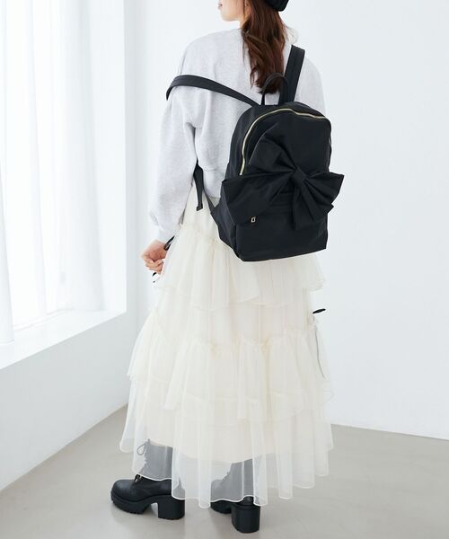 MAJESTIC LEGON(マジェスティックレゴン)の「【大容量なのに映える★】ビッグリボンリュック(バックパック/リュック・レディース・アイボリー/ブラック・FREE)」の8枚目の写真