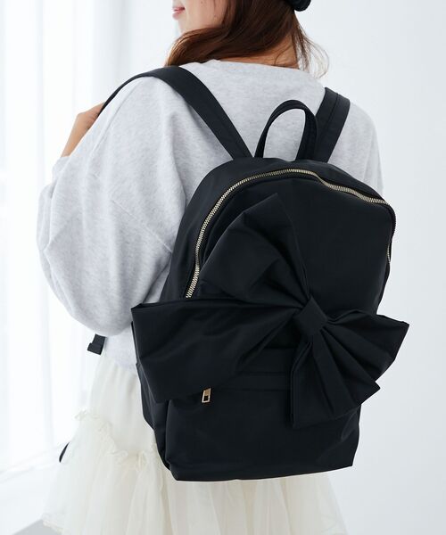 MAJESTIC LEGON(マジェスティックレゴン)の「【大容量なのに映える★】ビッグリボンリュック(バックパック/リュック・レディース・アイボリー/ブラック・FREE)」の9枚目の写真