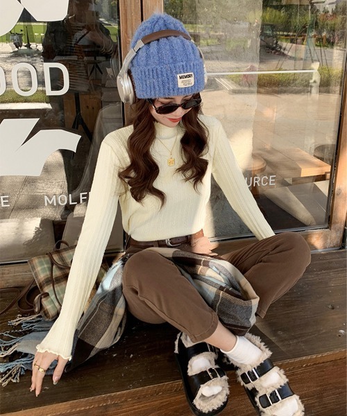 Miniministore(ミニミニストア)の「ニットソー 長袖 プチハイネック 韓国風(ニット/セーター・レディース・ブラック/ダークグレー/ミント/ライトイエロー/アイボリー/ライトブラウン/ピンク/ブラウン/ベージュ/ホワイト・FREE)」の11枚目の写真
