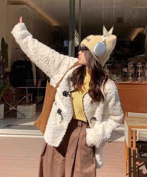 Miniministore(ミニミニストア)の「ニットソー 長袖 プチハイネック 韓国風(ニット/セーター・レディース・ブラック/ダークグレー/ミント/ライトイエロー/アイボリー/ライトブラウン/ピンク/ブラウン/ベージュ/ホワイト・FREE)」の16枚目の写真