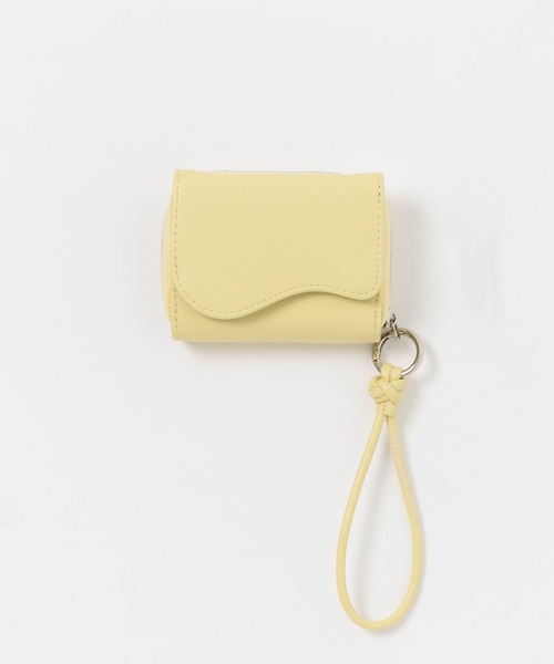 KBF(ケイビーエフ)の「ウェーブデザインウォレット(財布・レディース・イエロー/ネイビー・ONE)」の7枚目の写真
