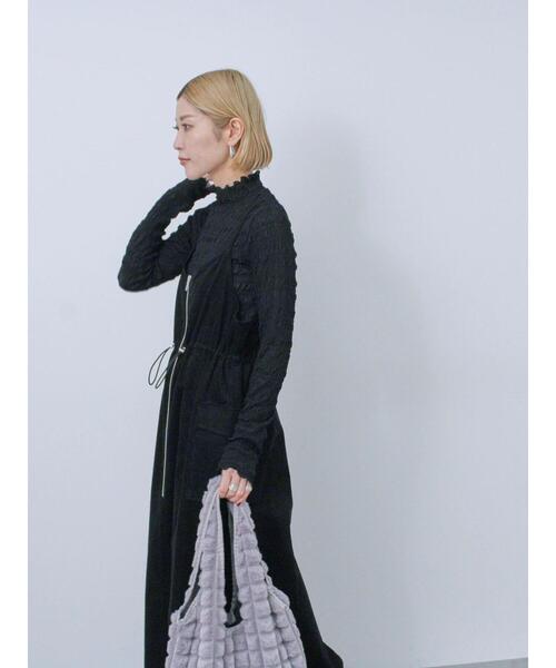 Samansa Mos2 blue（サマンサモスモスブルー）の「アソートコーデュロイキャミワンピース（ワンピース・レディース・チャコールグレー/ブラック/ブラウン・F）」の11枚目の写真