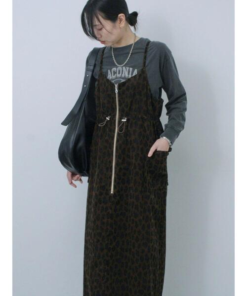 Samansa Mos2 blue（サマンサモスモスブルー）の「アソートコーデュロイキャミワンピース（ワンピース・レディース・チャコールグレー/ブラック/ブラウン・F）」の15枚目の写真