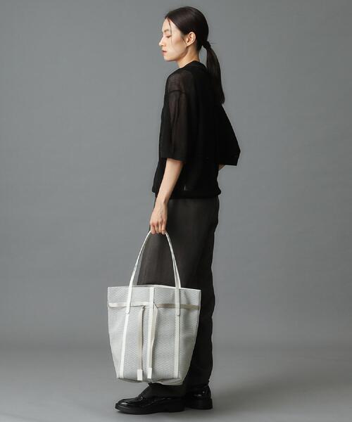 HIROKO HAYASHI(ヒロコハヤシ)の「PANIER(パニエ) トートバッグL(トートバッグ・レディース・ブラック/ベージュ系4/オフホワイト・00)」の7枚目の写真