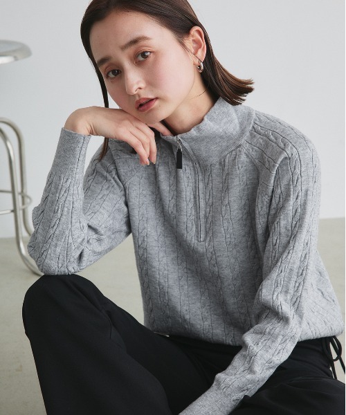 ad thie(アドティエ)の「ケーブル編み ハーフジップ ニット(ニット/セーター・レディース・オフホワイト/レッド/ライトグレー/ブラック・FREE)」の21枚目の写真