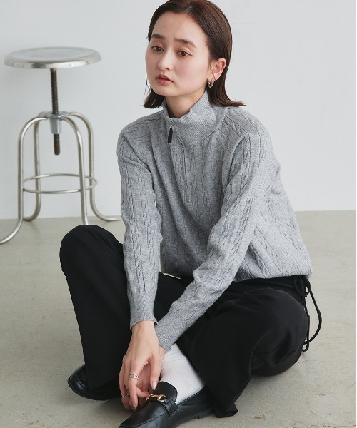 ad thie(アドティエ)の「ケーブル編み ハーフジップ ニット(ニット/セーター・レディース・オフホワイト/レッド/ライトグレー/ブラック・FREE)」の22枚目の写真