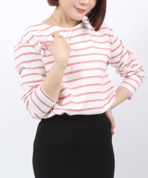 Salong hameu(サロン ハミュー)の「コットン100% 長袖ロンT 無地・ボーダー クルーネック カットソー レギュラーシルエット ベーシック ノームコア レディース(Tシャツ/カットソー・レディース・イエロー/ブルーグリーン/ライトピンク/ホワイト×ピンク/杢グレー/オフホワイト/ライラック系1/ホワイト×グリーン/ネイビー系1/ホワイト×イエロー/アクア/ブルー系その他/ブラック×グレー/ホワイト×ネイビー/ネイビー/スミクロ/ホワイト×ブルー/クリーム/ホワイト系その他2/ホワイト系その他・L/M)」の8枚目の写真