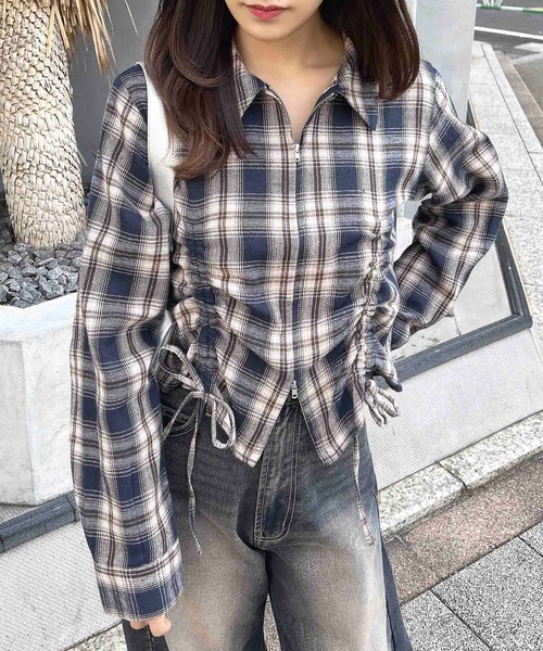 INGNI（イング）の「フロントジップチェック柄ドロストギャザークロップドシャツ（シャツ/ブラウス・レディース・ホワイト系その他2/ネイビー系2/ホワイト系2・M）」の21枚目の写真