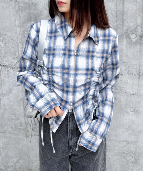 INGNI（イング）の「フロントジップチェック柄ドロストギャザークロップドシャツ（シャツ/ブラウス・レディース・ホワイト系その他2/ネイビー系2/ホワイト系2・M）」の14枚目の写真