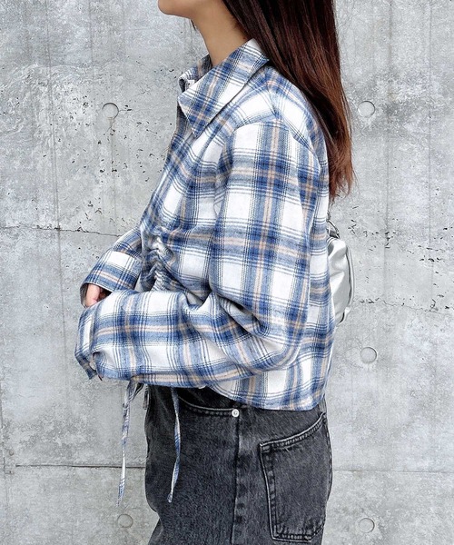 INGNI（イング）の「フロントジップチェック柄ドロストギャザークロップドシャツ（シャツ/ブラウス・レディース・ホワイト系その他2/ネイビー系2/ホワイト系2・M）」の17枚目の写真