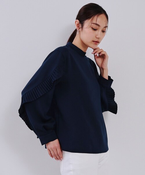 OPAQUE.CLIP（オペークドットクリップ）の「《美人百花掲載》プリーツフリルスリーブブラウス【洗濯機洗い可】（シャツ/ブラウス・レディース・ネイビー/ホワイト/ピンク・38/40/42）」の8枚目の写真