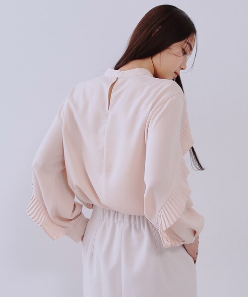 OPAQUE.CLIP（オペークドットクリップ）の「《美人百花掲載》プリーツフリルスリーブブラウス【洗濯機洗い可】（シャツ/ブラウス・レディース・ネイビー/ホワイト/ピンク・38/40/42）」の12枚目の写真