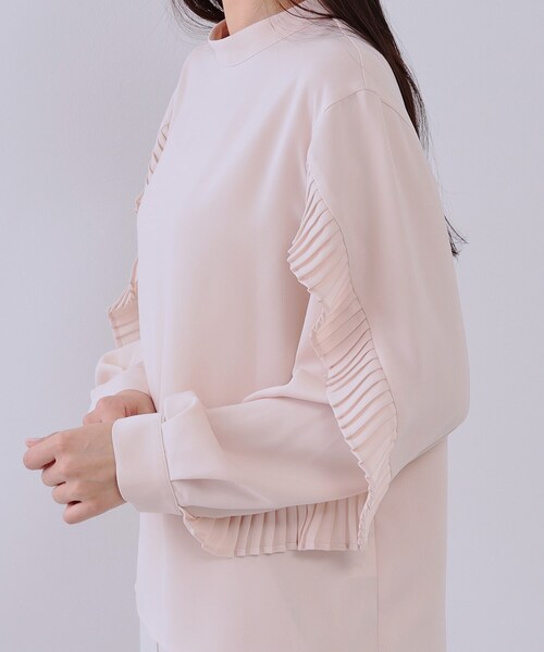 OPAQUE.CLIP（オペークドットクリップ）の「《美人百花掲載》プリーツフリルスリーブブラウス【洗濯機洗い可】（シャツ/ブラウス・レディース・ネイビー/ホワイト/ピンク・38/40/42）」の21枚目の写真