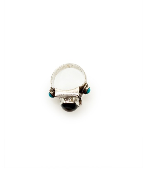 Indian Jewelry（インディアンジュエリー）の「THEATER シアター ネイティブデザインオーバルストーンコンビシルバーリング  Made in USA（リング・レディース・シルバー・#15/#12/#13/#16/#19）」の5枚目の写真