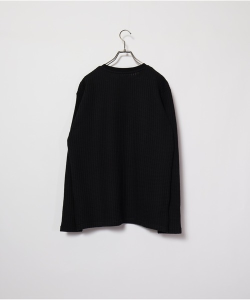 MMMM(エムエムエムエム)の「MMMM/イレギュラーワッフル ロングスリーブクルー(Tシャツ/カットソー・メンズ・ブラック×グレー/ブラック/ホワイト×ブラック/ホワイト・LARGE/X-LARGE/MEDIUM)」の19枚目の写真