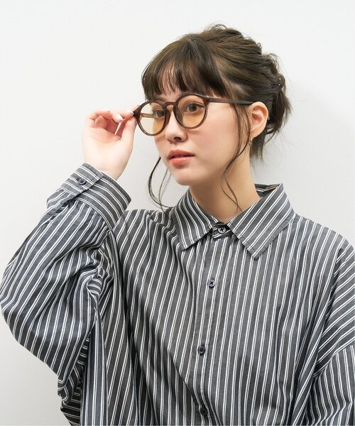 Zoff(ゾフ)の「ボストン型 サングラス|カラーレンズ|トレンド|紫外線対策|UVカット|Zoff|COLOR SUNGLASSES(サングラス・レディース・ブラック/ブラック系その他2/ブラウン系その他/ブラウン系その他5/ブラック系その他/ブラック系その他3/ライトイエロー/ブラウン/ブラウン系その他3・FREE)」の6枚目の写真