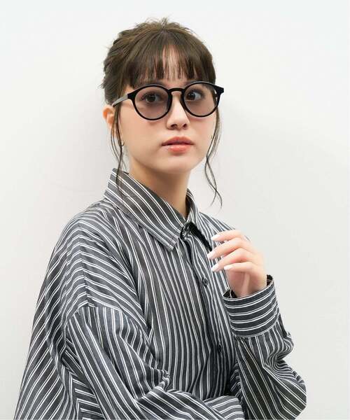Zoff(ゾフ)の「ボストン型 サングラス|カラーレンズ|トレンド|紫外線対策|UVカット|Zoff|COLOR SUNGLASSES(サングラス・レディース・ブラック/ブラック系その他2/ブラウン系その他/ブラウン系その他5/ブラック系その他/ブラック系その他3/ライトイエロー/ブラウン/ブラウン系その他3・FREE)」の12枚目の写真