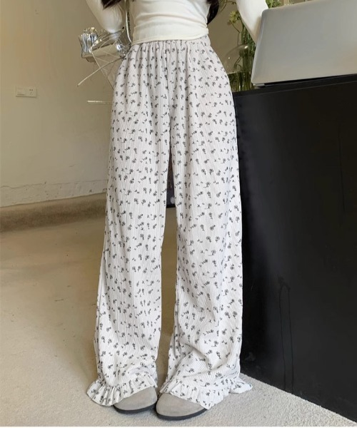 WEGO(ウィゴー)の「WEGO/小花柄ストレートイージーパンツ(その他パンツ・レディース・ホワイト・MEDIUM/LARGE)」の15枚目の写真