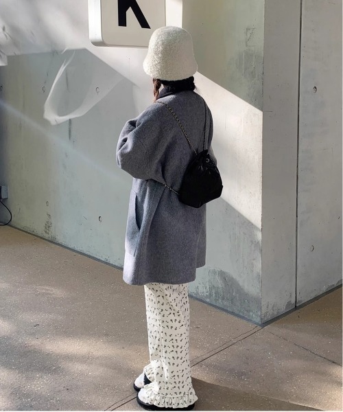 WEGO(ウィゴー)の「WEGO/小花柄ストレートイージーパンツ(その他パンツ・レディース・ホワイト・MEDIUM/LARGE)」の13枚目の写真