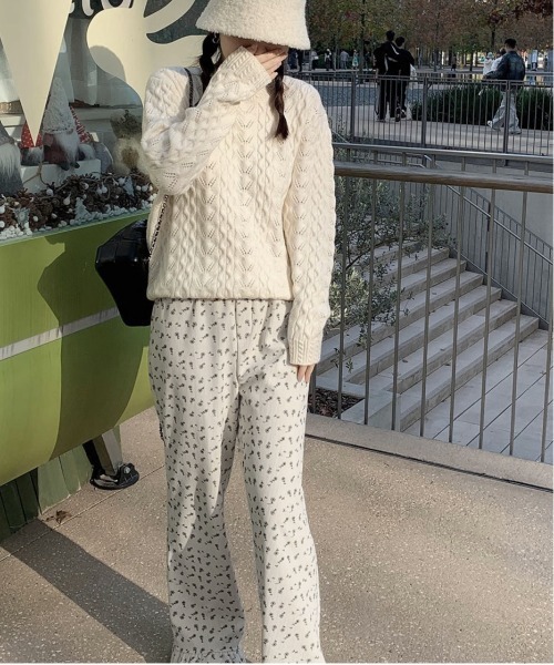 WEGO(ウィゴー)の「WEGO/小花柄ストレートイージーパンツ(その他パンツ・レディース・ホワイト・MEDIUM/LARGE)」の7枚目の写真