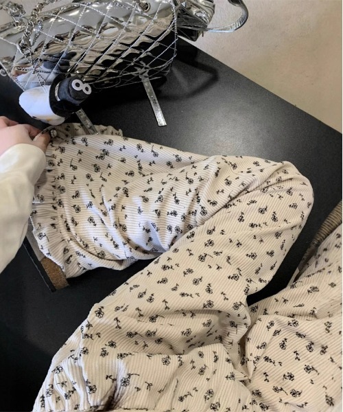 WEGO(ウィゴー)の「WEGO/小花柄ストレートイージーパンツ(その他パンツ・レディース・ホワイト・MEDIUM/LARGE)」の19枚目の写真