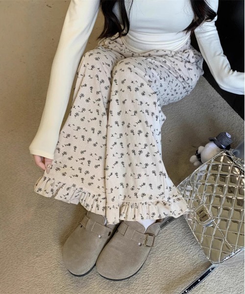 WEGO(ウィゴー)の「WEGO/小花柄ストレートイージーパンツ(その他パンツ・レディース・ホワイト・MEDIUM/LARGE)」の18枚目の写真