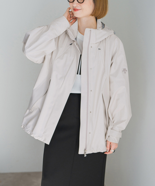 Spick & Span(スピックアンドスパン)の「DESCENTE ALLTERRAIN/デサント オルテライン WATERPROOF JACKET(マウンテンパーカー・レディース・ブラック/アイボリー・MEDIUM/LARGE)」の14枚目の写真